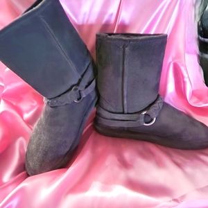 BEARPAW Faux Furlined Boots